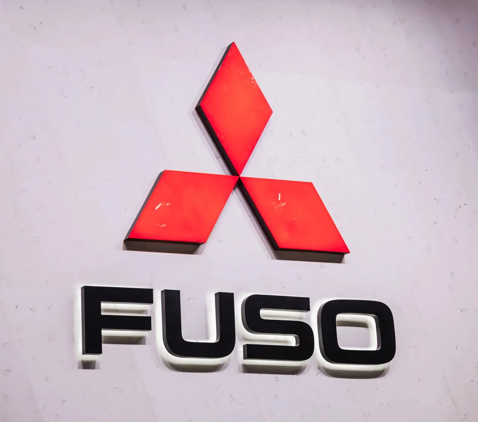 Finance MItsubishi Fuso